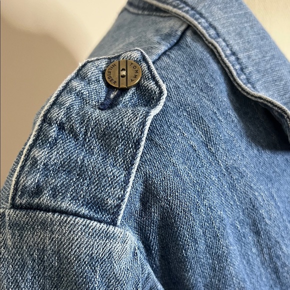 👖💙Tommy Hilfiger Vintage Women's Blue Denim Jacket - Picture 10 of 16